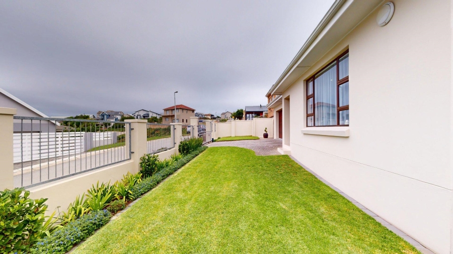 3 Bedroom Property for Sale in Lovemore Park Eastern Cape